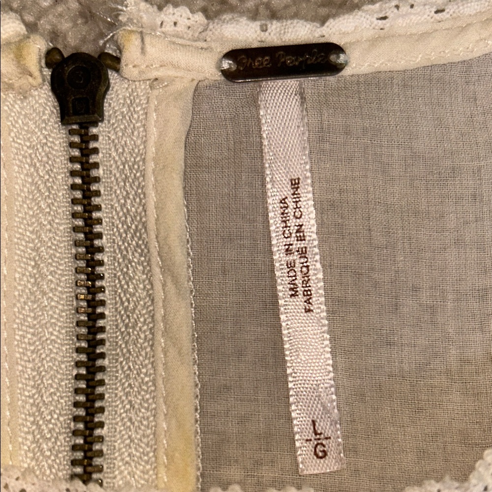 Free People Cream Lace Blouse size LARGE - Picture 2 of 4